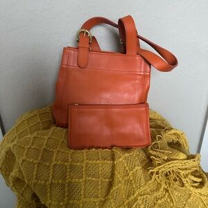 COACH VINTAGE 4157 Orange LEATHER
Waverly SOHO Shoulder BUCKLE BAG with wallet